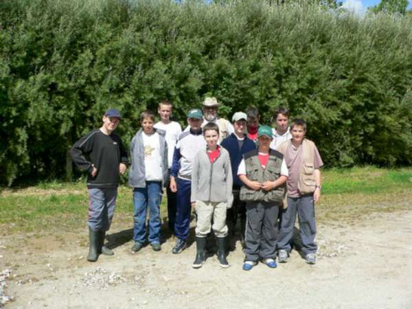 Les �l�ves avant le d�part vers le site de p�che