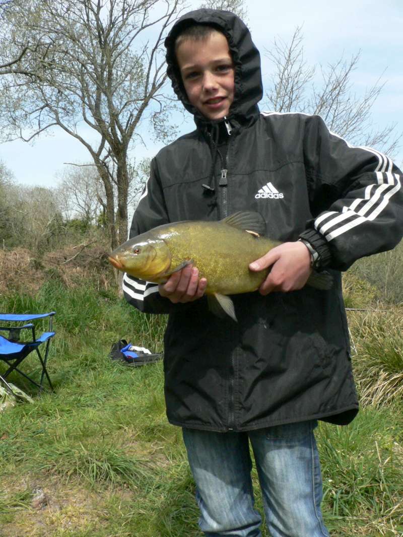 Luc et une belle tanche.