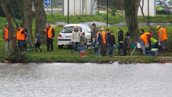 Le 30 mars, d�couverte de la p�che aux poissons blancs