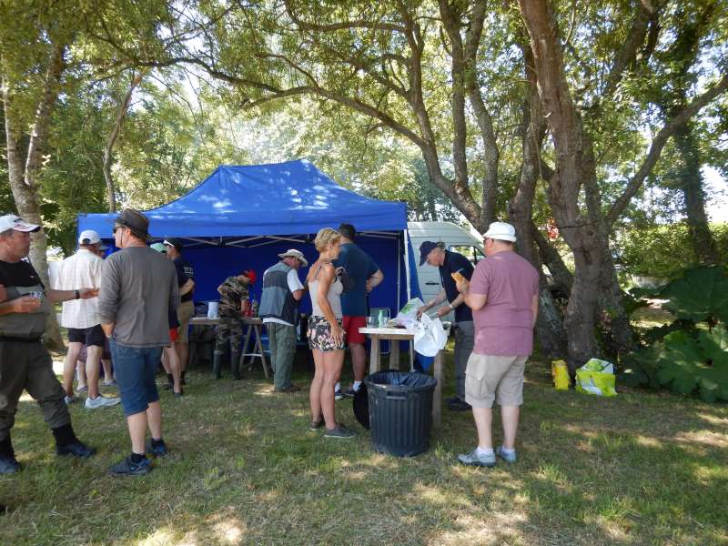 Les grillades sont pr�tes!