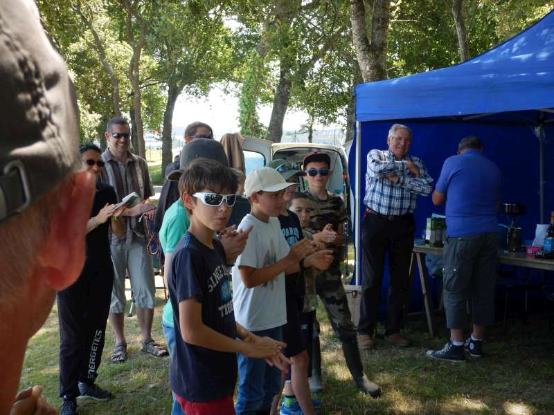 Les pr�tendants attendent le verdict