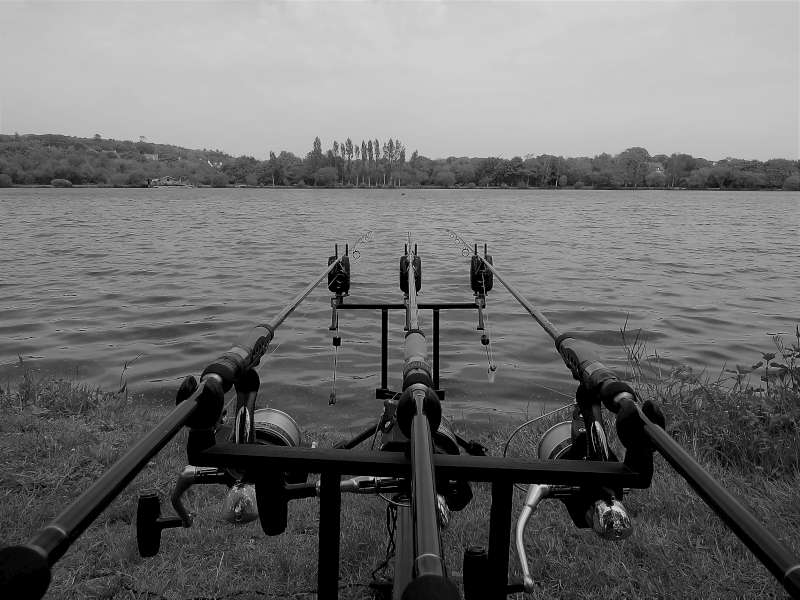 Les lignes � GG, et le bateau amorceur au loin