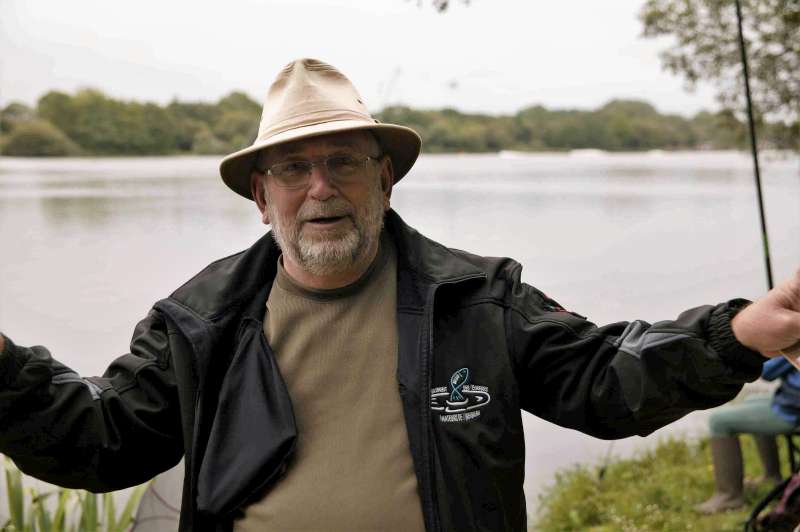 Serge, Administrateur, responsable de l'�cole, et b�n�vole travaux