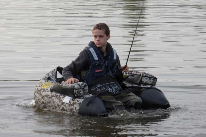 Concentr�, en position de p�che