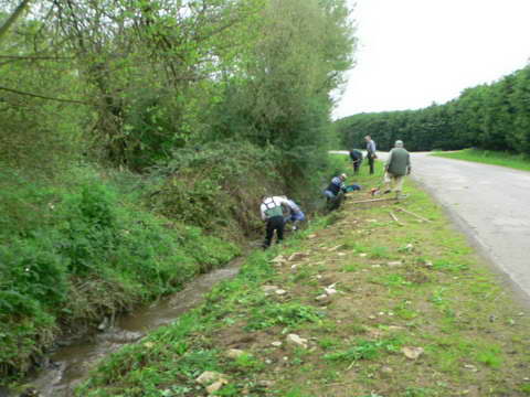 La rivière est bouchée La rivière est bouchée
