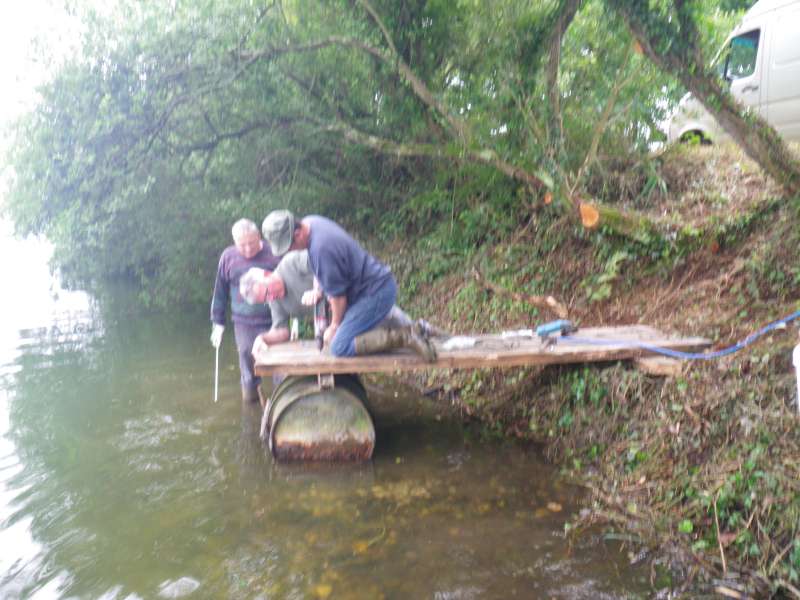 Ponton c�t� digue.