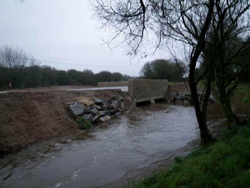 le pont ouvert � la circulation.