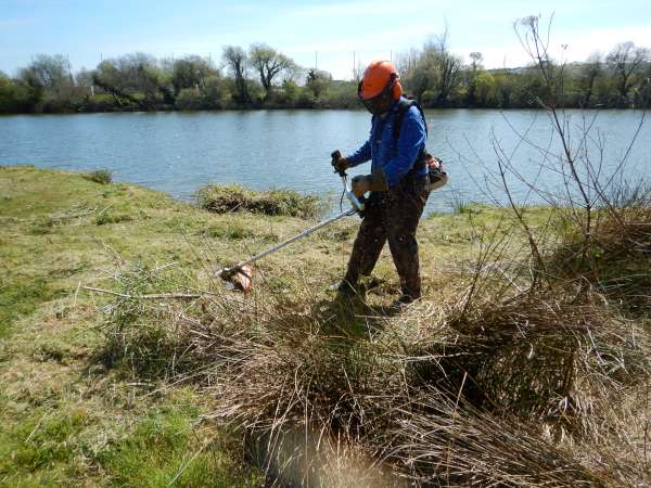 G�rard et la d�brousailleuse.