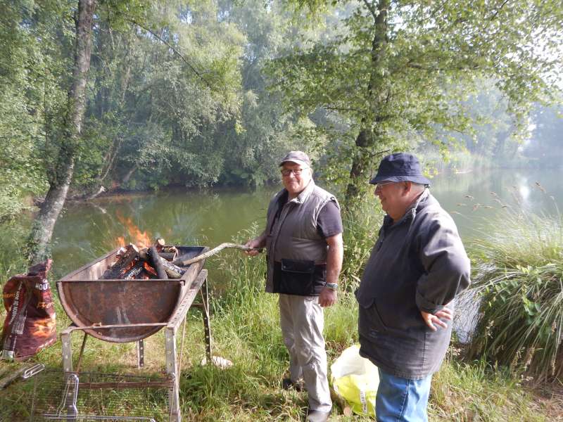 Pas de temps � perdre pour que la braise soit belle � midi...