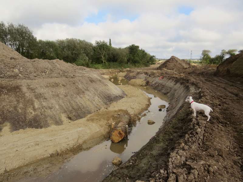 Gwada s'assure que les pieux sont bien fix�s... :-)