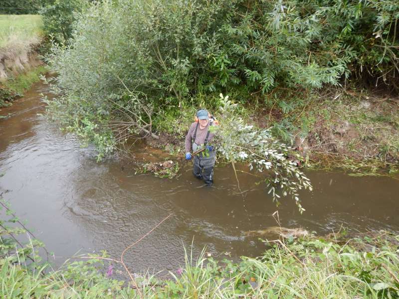 3 - Thomas s'offre un bain de pieds