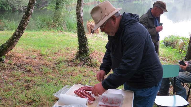 4 - Serge, emplaleur de saucisses...