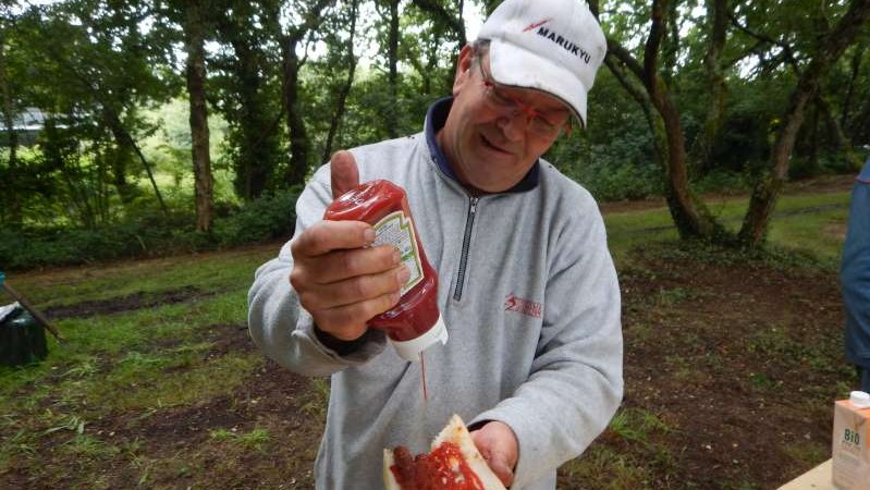 7 - Doucement sur le Ketchup, Pascal!