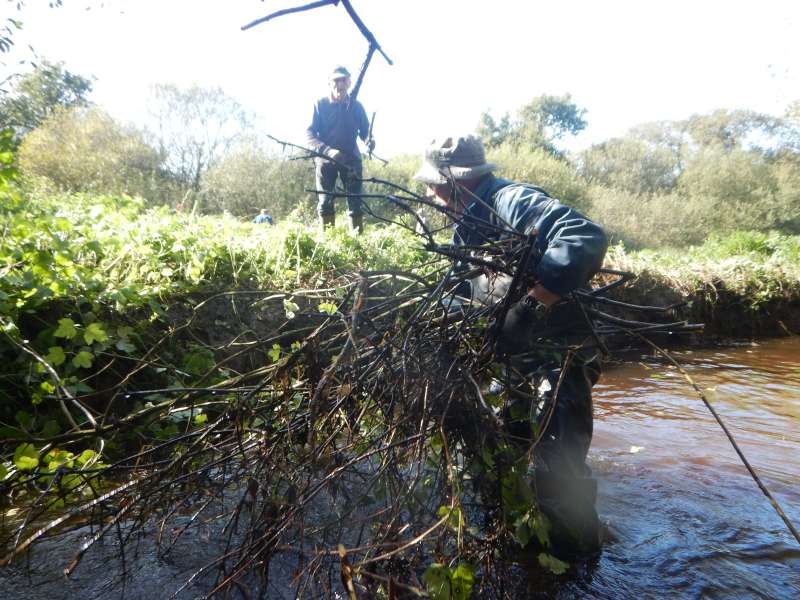 Guy bien charg�, et Pierrot � la r�ception