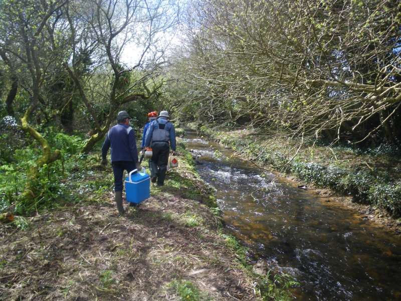 Direction le chantier, sans oublier les rafra�chissements