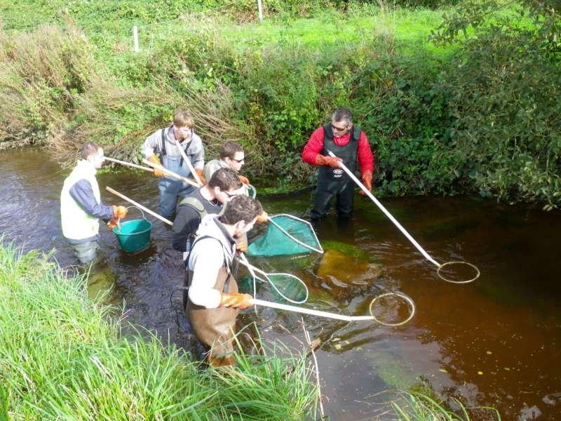D�but de p�che sous le soleil.