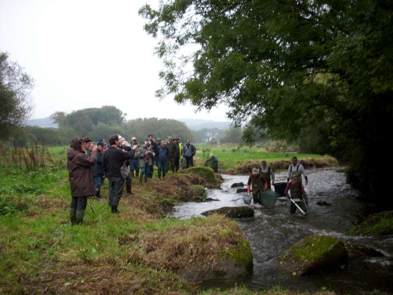 Pr�sentation du mat�riel, puis d�part pour la p�che