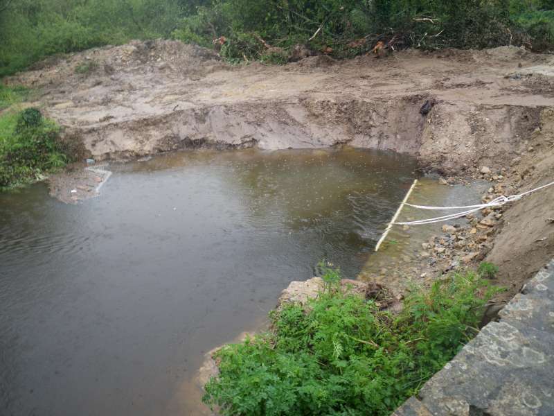 le 04 mai : d�but de la vidange par le busage s�curis�