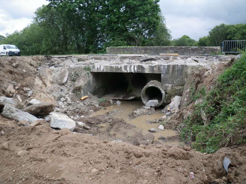 d�but d�mantellement de l'ancien pont